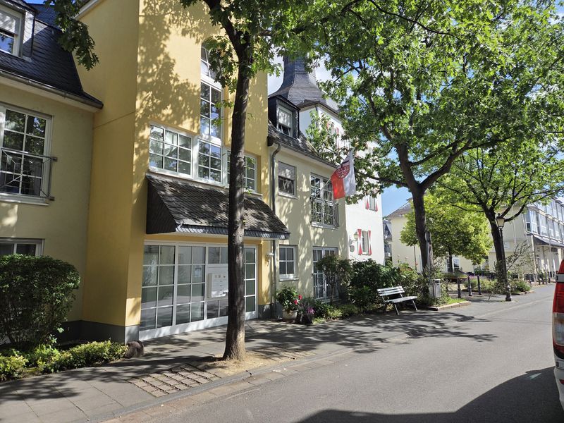 Privatverkauf: 3ZKB, Gäste-WC, EG-Wohnung mit Terrasse und Garten in Ahrweiler